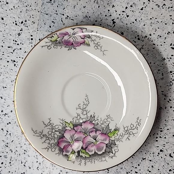 Windsor Pink Flowers On Gray Background Bone China Tea Cup & saucer Vintage - Picture 3 of 6